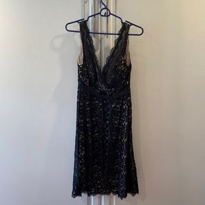Lined lace White House Black Market midi dress